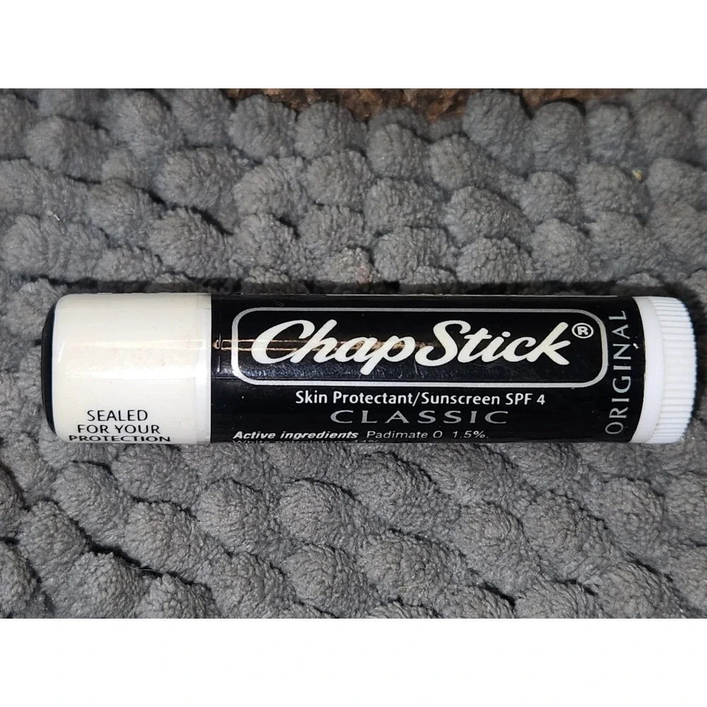 Chapstick Classic Original Lip Balm Skin Protectant Stick 0.15 oz~NOS~Old Formu